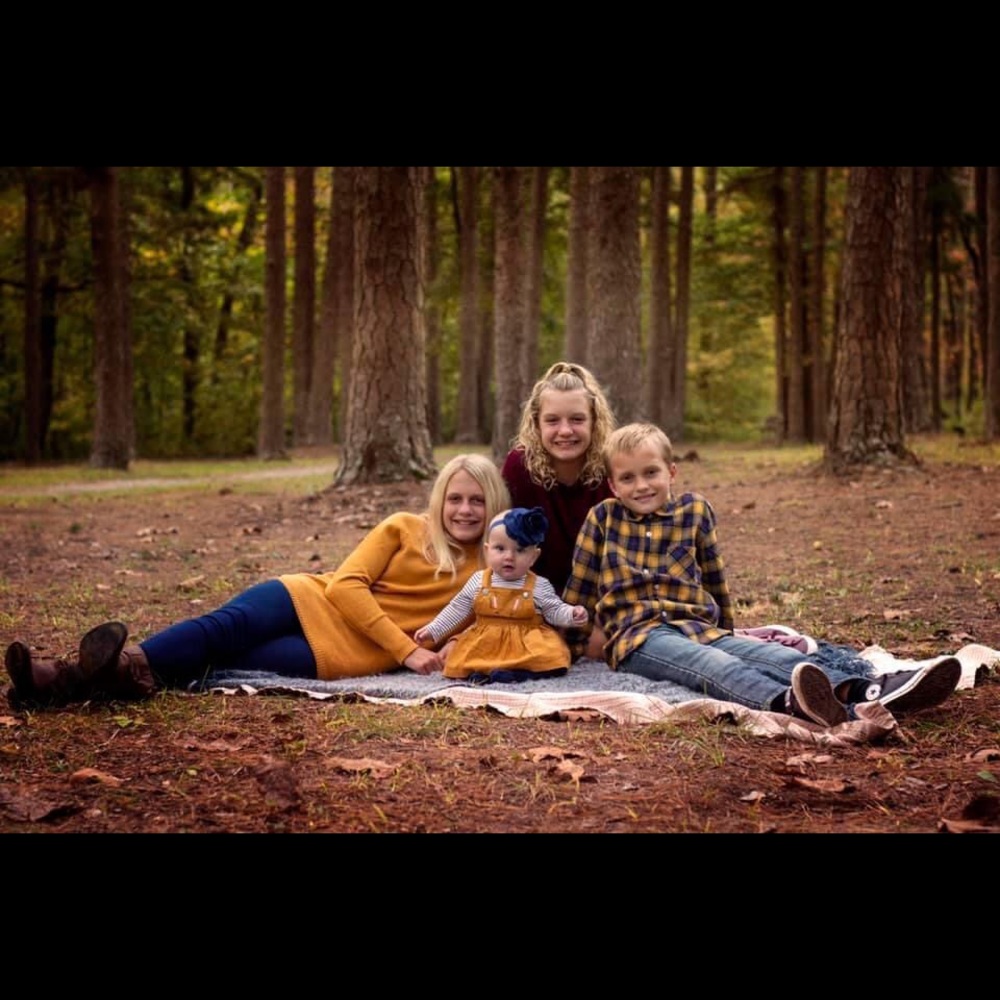 Meet your Posher, Rena